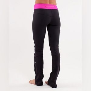 Lululemon Athletica Black and Pink Leggings Sleek Stretchy Design